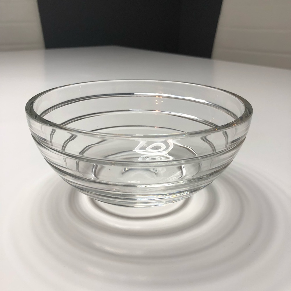 RARE FIND! Vintage Calvin Klein Beautiful Small Crystal bowl. Approx 6” diameter